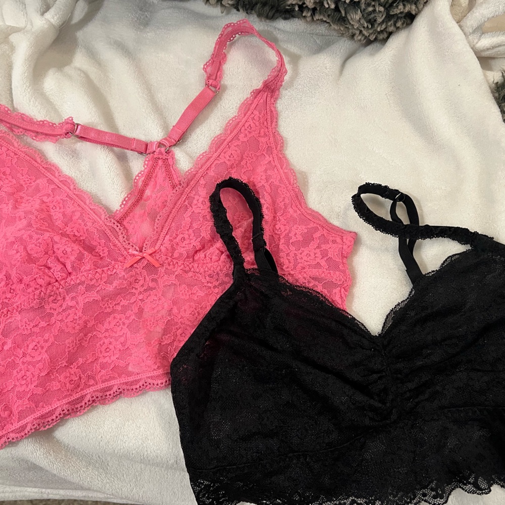 💞 Victoria’s Secret and PINK Lace Bralettes. Size Medium.